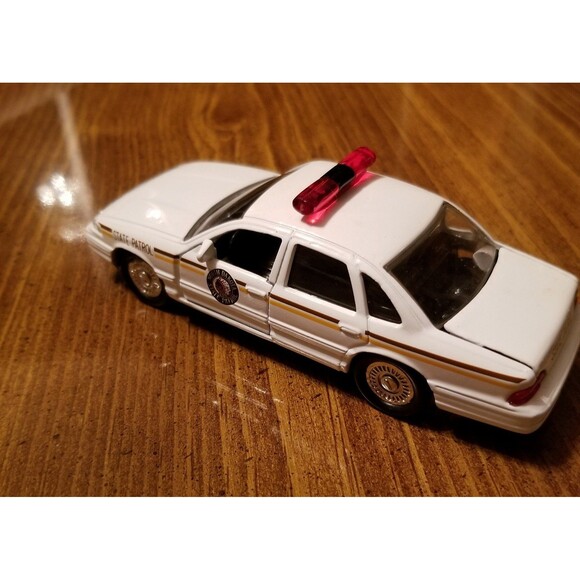 North Dakota State Patrol Road Champs die cast police car 1:43 scale - Picture 1 of 10